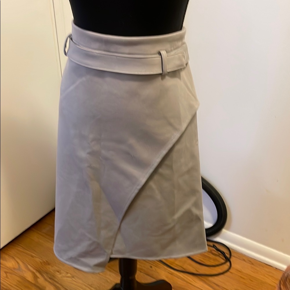 Elegant Gray skirt -new